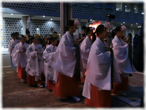 高岡御車山祭