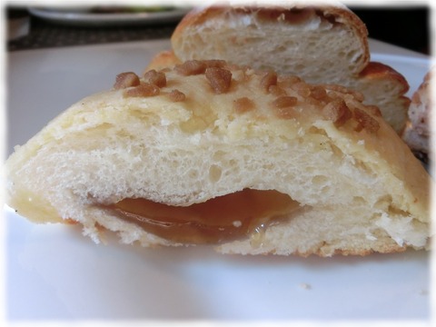 メープルメロンパン