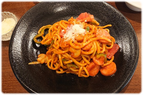 DEPOT(デポ)のナポリタン