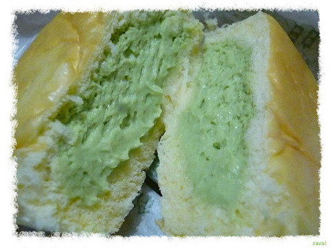 八天堂くりーむパン抹茶