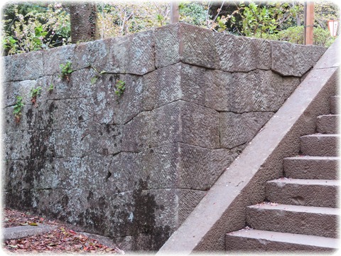 麓山神社