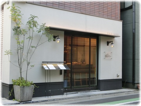 スギウラ