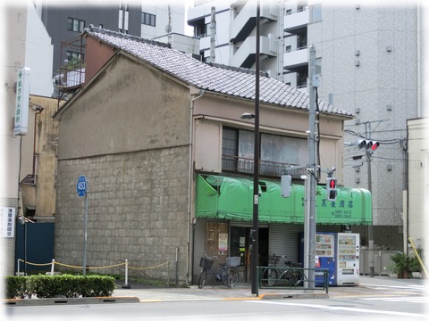 酒店