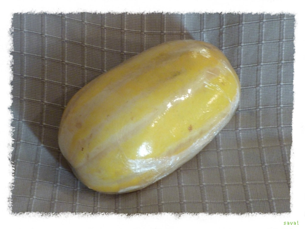 銀泉甘瓜という ワタクシにとっては 珍しい果物を見つけた ｓａｖａ