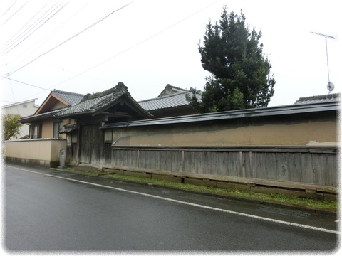 中村家住宅薬医門及び塀