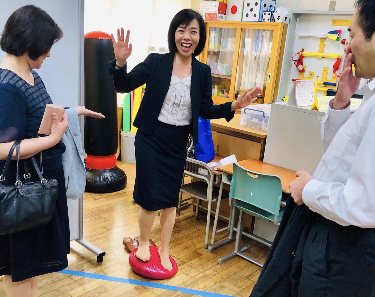 市谷小学校と牛込第三中学校を視察 新宿区議会議員 沢田あゆみのページです