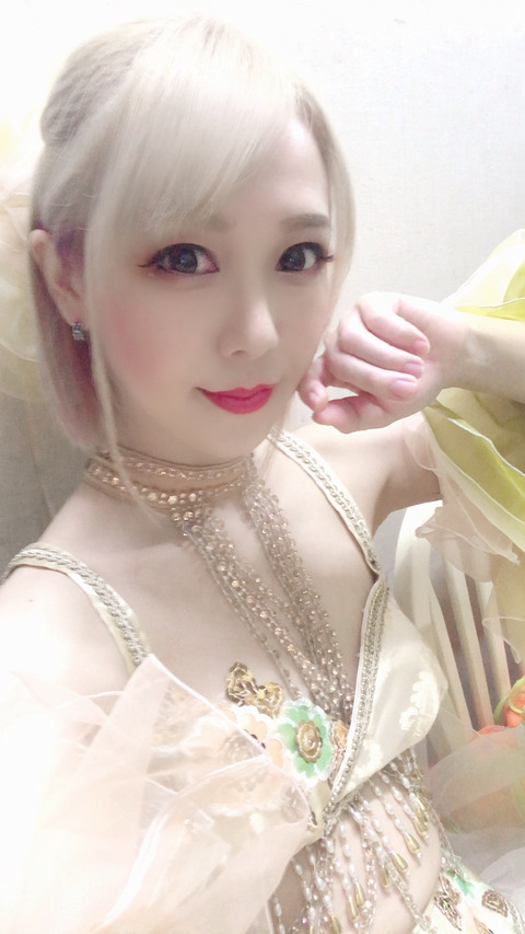 E578E6FF-358A-425F-8B74-44BD0838BED4