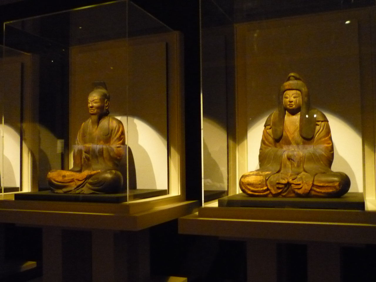 国宝 大神社展」展示の神像に思う : 古代と現代をさまよう“さわらびＴ 