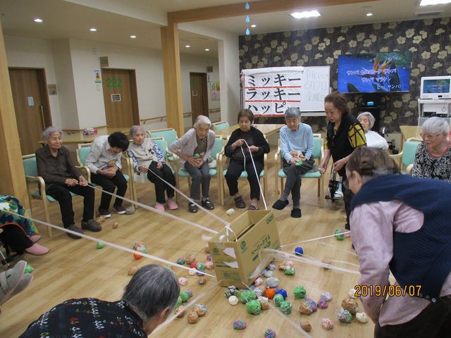 手作り玉入れ さわやかあびこ館 千葉県我孫子市介護付有料老人ホーム さわやかダイアリー