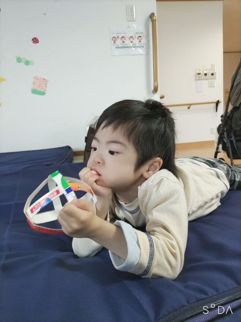 今日は牛乳パックボールで遊んだよ さわやかダイアリー