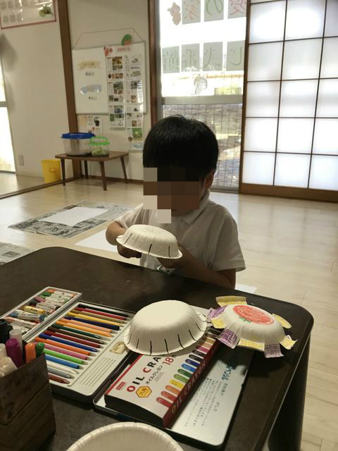 紙皿フリスビーで遊びました さわやかダイアリー