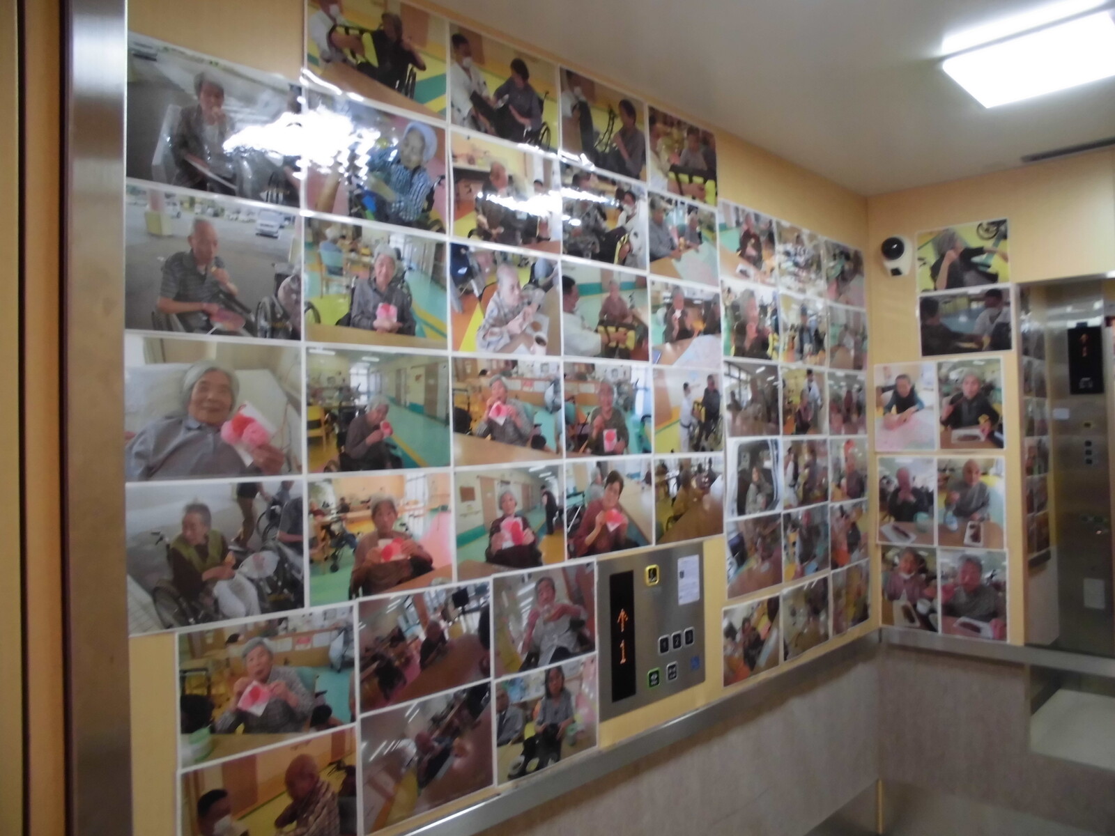 Rs西脇のエレベーターの中 さわやかダイアリー