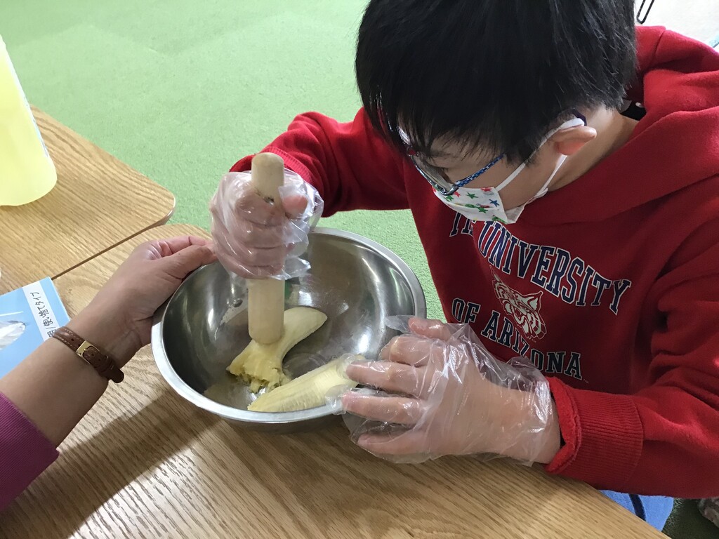 あだち弐番館 チョコバナナ蒸しパン さわやかダイアリー