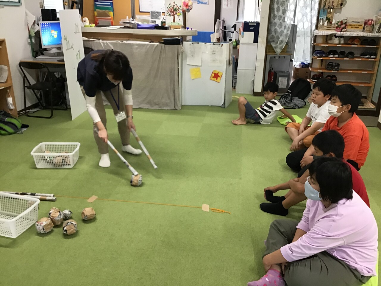 あだち弐番館 運動遊び ボールをはこぼう さわやかダイアリー あだち弐番館 運動遊び ボールをはこぼう さわやかダイアリー