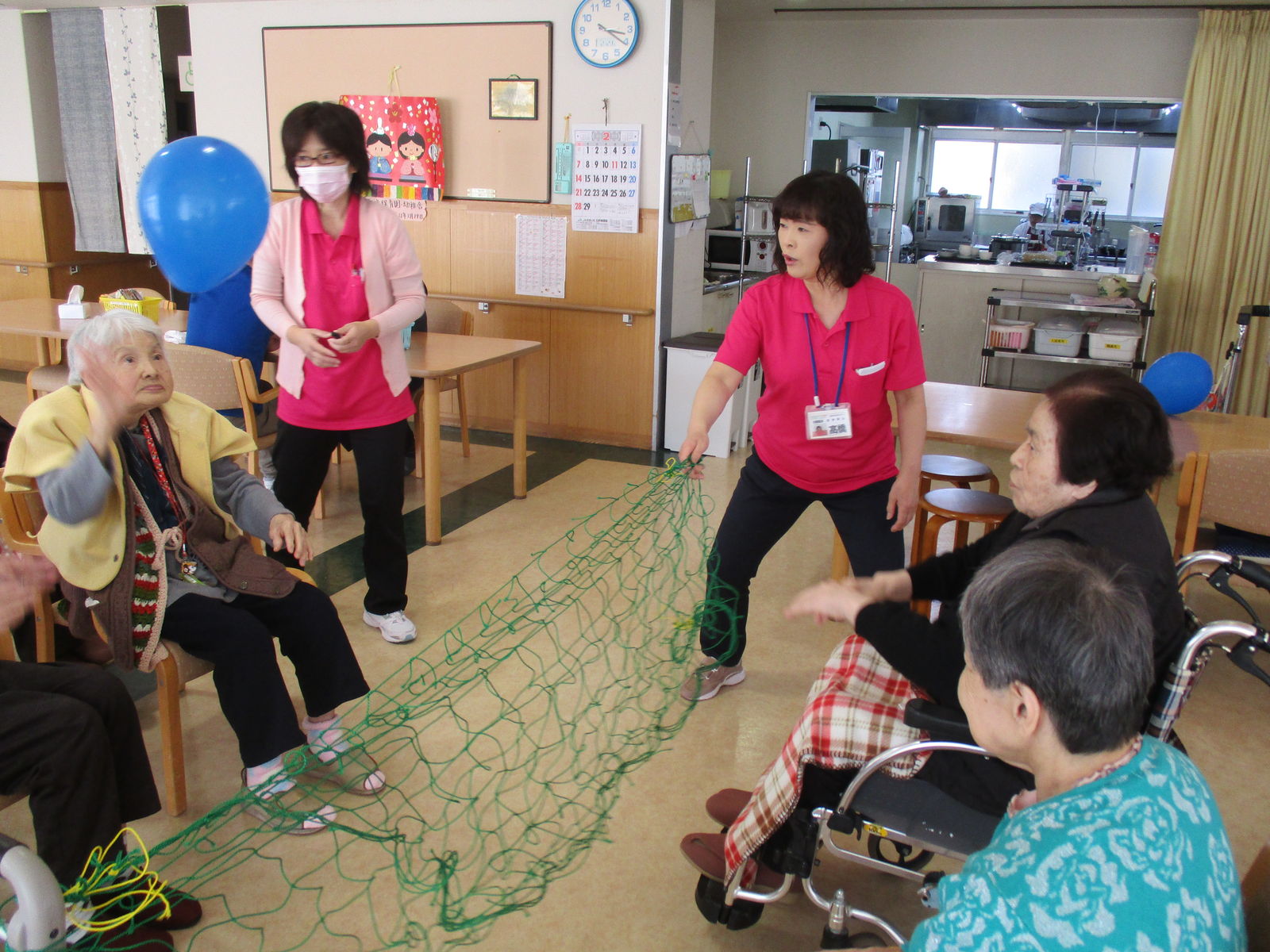 風船バレー対戦 さわやかさかのいち館 さわやかダイアリー