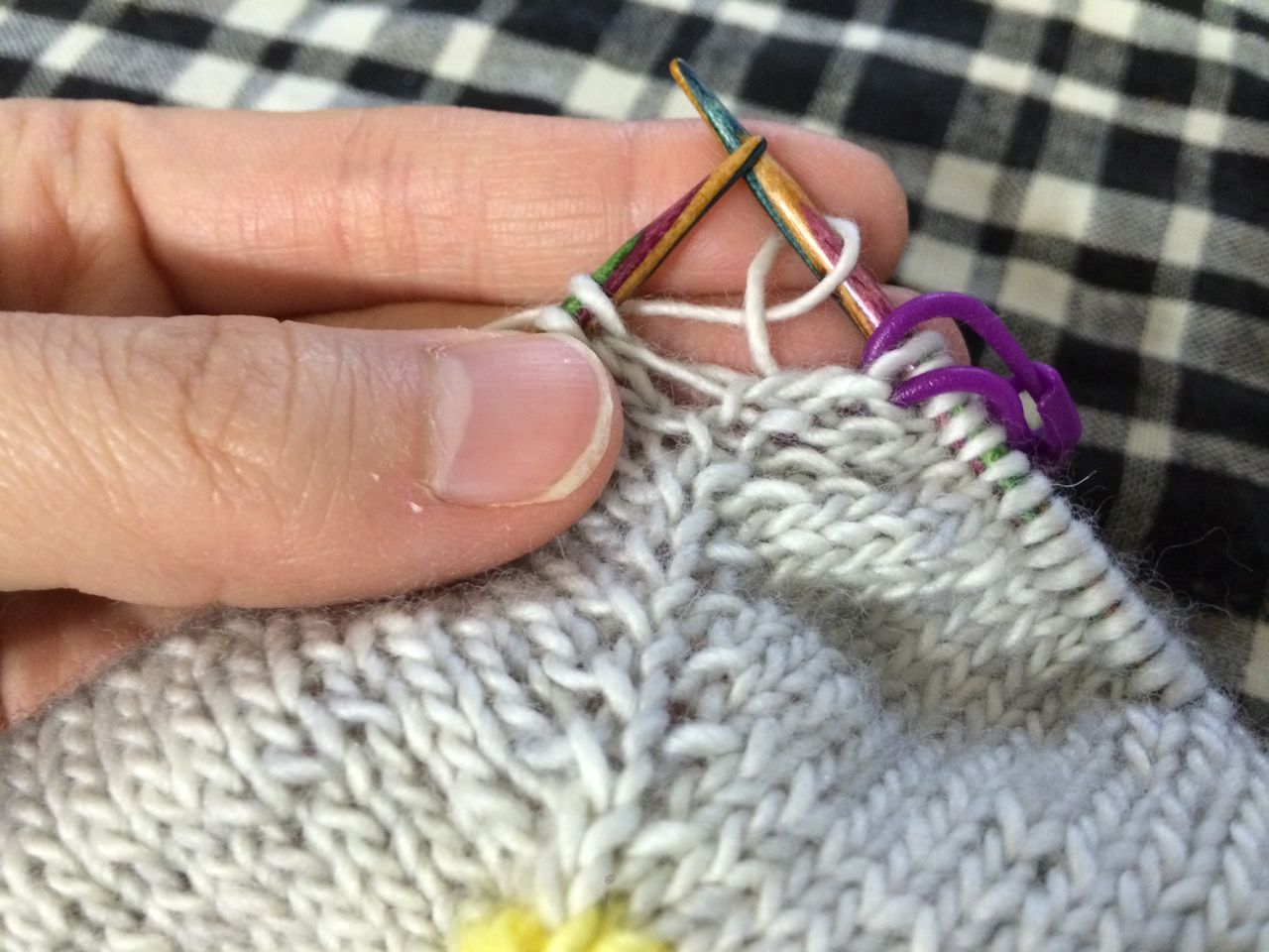 Tubularity 日本語版のテストニット 途中経過と 巻き目増し目について Knits Nest