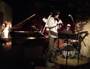 12-02-09_Live