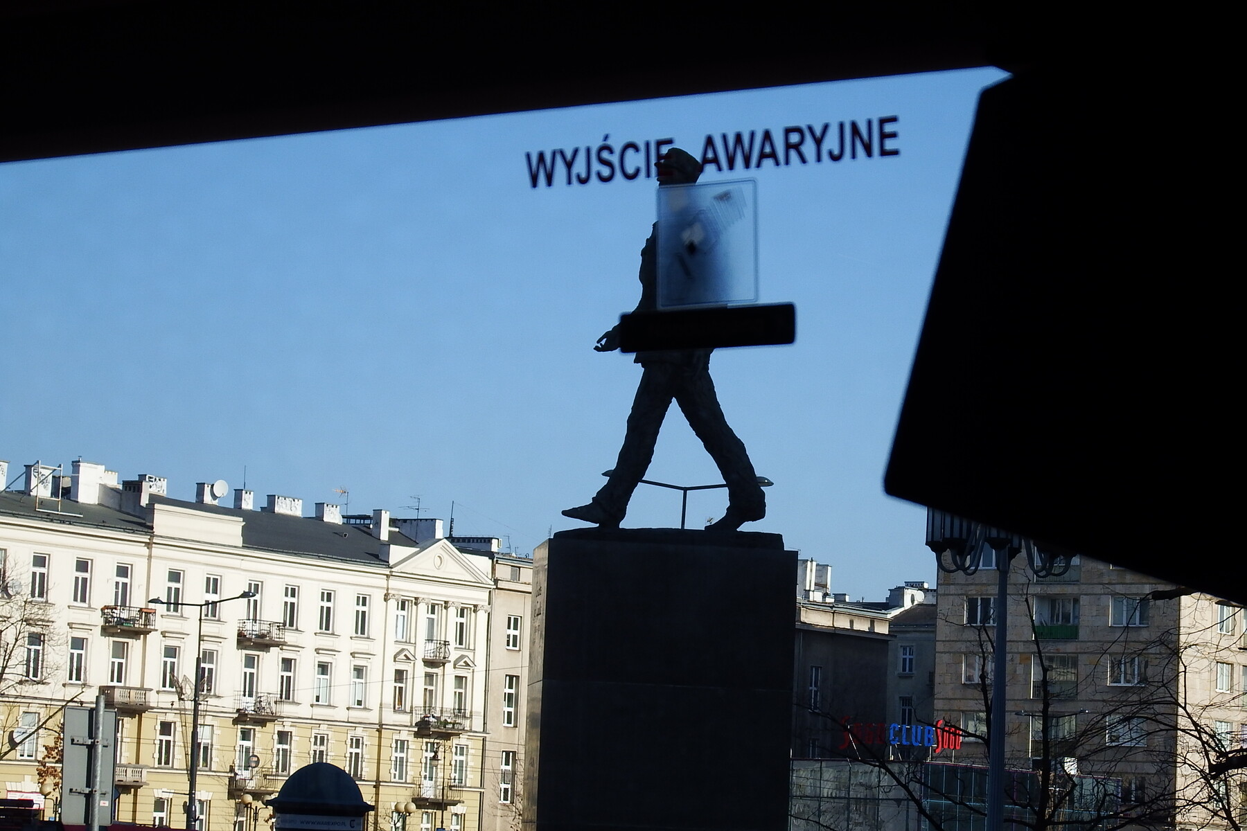 おじんの徒然なるままに 孫とめぐるポーランド 8 ワルシャワ観光 その2 クラクフ郊外通りへ