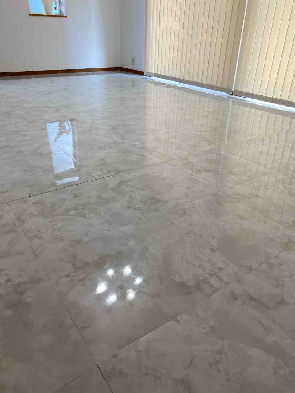 築年戸建て賃貸 主婦が一人で大変身させました フローリングから大理石調フロアへ せい姉のちょっとよってけbar 築年戸建て賃貸 主婦が一人で大変身させました フローリングから大理石調フロアへ せい姉のちょっとよってけbar