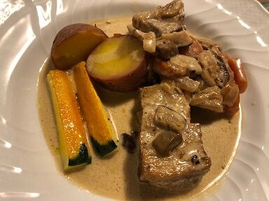 ★豚の白ワインクリーム煮