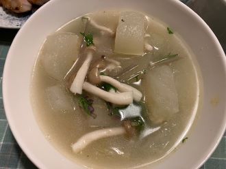★トウガン、シメジ、水菜、手羽元のスープ煮