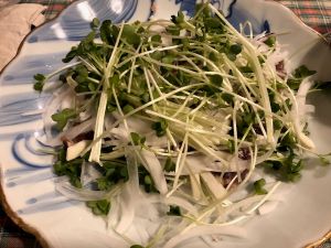 カツオのタタキサラダ