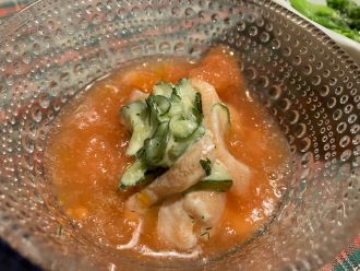 ★サーモンときゅうりの生トマトソースのディルサラダ