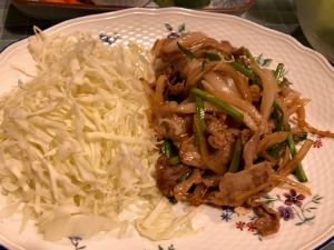 ★新生姜、豚肉、にら、タマネギの炒めもの