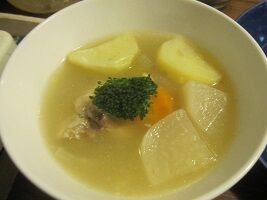 ★鶏手羽もとのと根菜のスープ煮