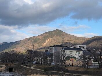 夕陽浴びる比叡