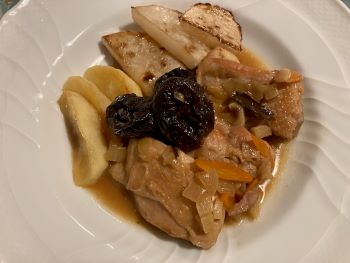 ★鶏肉の白ワインプルーン煮