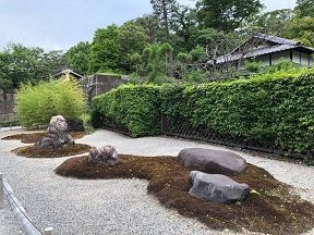 19 加茂七石