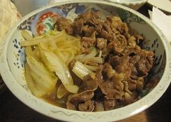 ☆白菜タマネギ牛肉すき焼き風煮