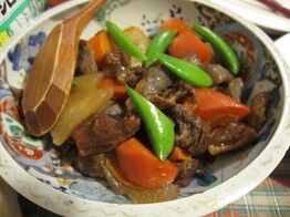 ★牛筋大根人参蒟蒻の煮物