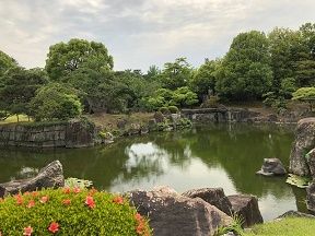 6 二の丸庭園左