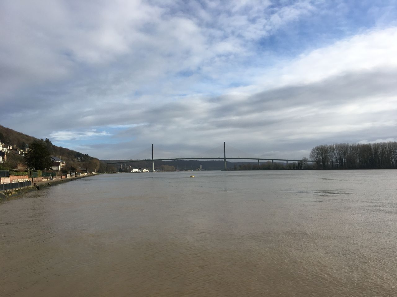 雨 雨 雨ばっかり ノルマンディーの空の下 Sous Le Ciel De Normandie