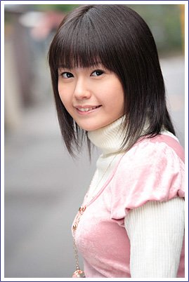 竹達彩奈の胸元が気になる Kiss Sis イベントを動画で配信 声優四方山話 竹達彩奈の胸元が気になる Kiss Sis イベントを動画で配信 声優四方山話