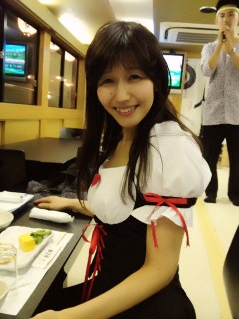 画像 井上喜久子さん 17才 のミニスカメイド服姿を御覧ください 声優四方山話 画像 井上喜久子さん 17才 のミニスカメイド服姿を御覧ください 声優四方山話