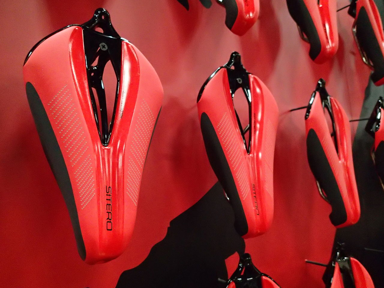 SPECIALIZED SITERO EXPERT 新色発表！ : SBC 新着情報