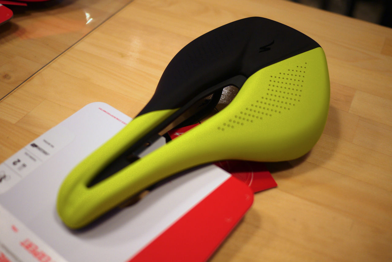 Specialized スペシャライズド Power Expert 143 黄色 最大36回無金利キャンペーン対象】ROCKHOPPER EXPERT METSLPHR