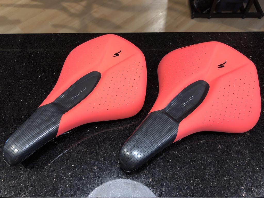 女性ライダーのためのサドルが「 POWER SADDLE WITH MIMIC」遂に発売