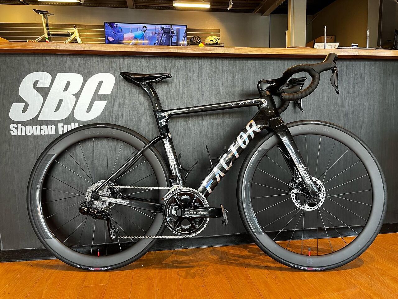 快速ツアラー！ Factor Ostro V.A.Mをご納車しました。 : SBC 新着情報