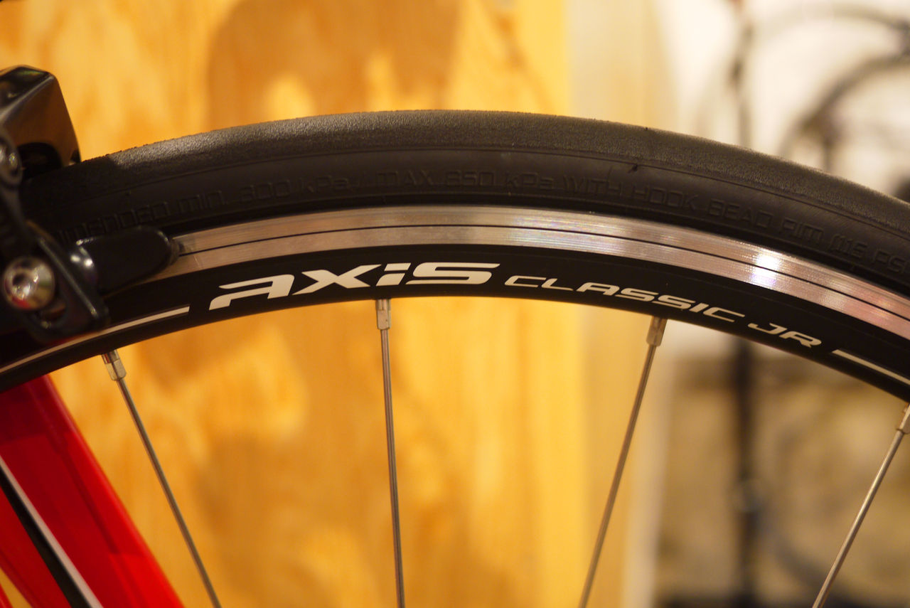 親子でロードバイクに乗り出そう!SPECIALIZED 「ALLEZ JR 親子でロードバイクに乗り出そう!SPECIALIZED 「ALLEZ JR