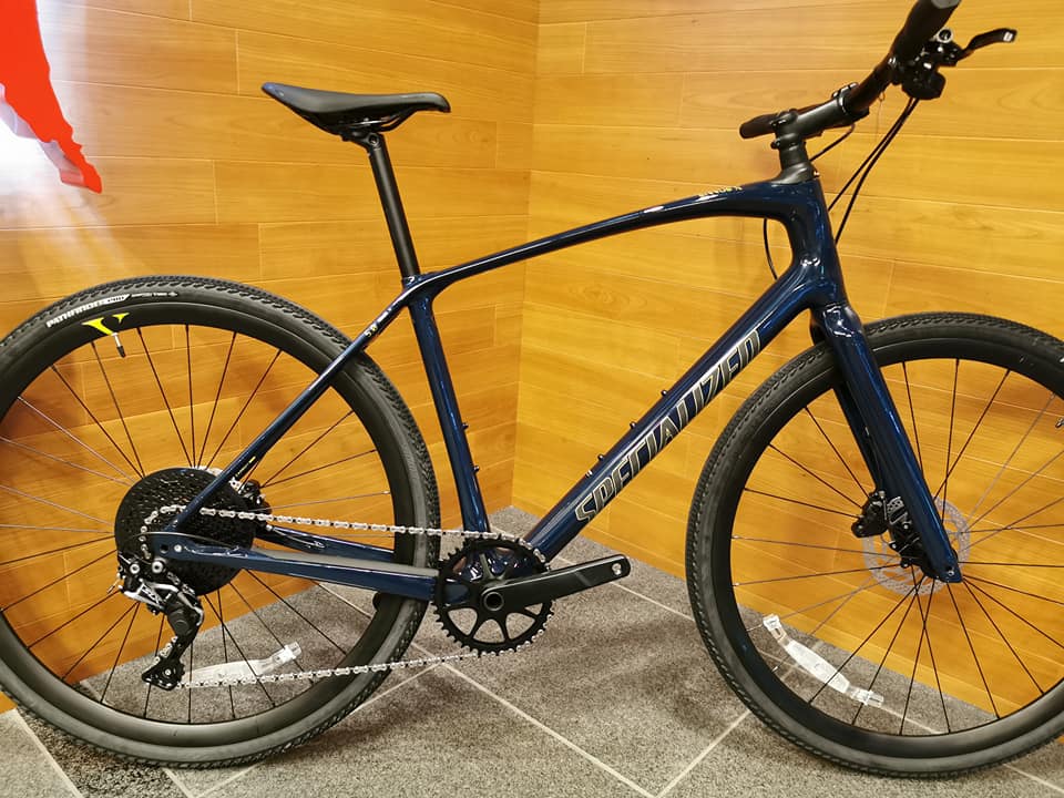 最高峰のクロスバイクが入荷して参りました！ : SBC 新着情報