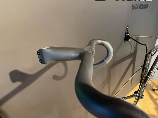 roval alpinist？ステム一体型ハンドル AETHOSステム一体型ハンドル導入【Specialized:Roval Alpinist
