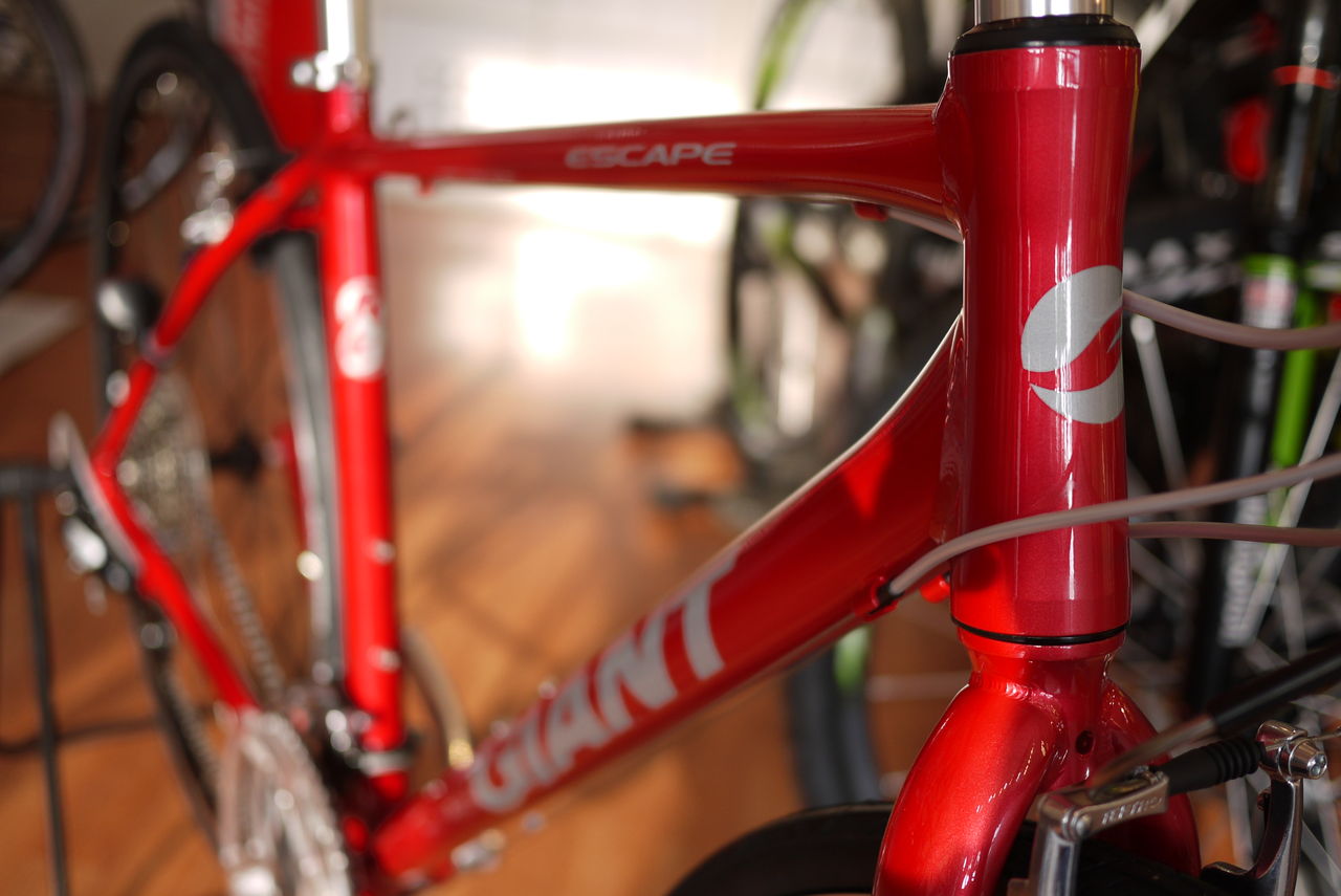 GIANT 2016年モデル入荷しました! ESCAPE R3 レッドトーン 2016 GIANT 2016年モデル入荷しました! ESCAPE R3 レッドトーン 2016