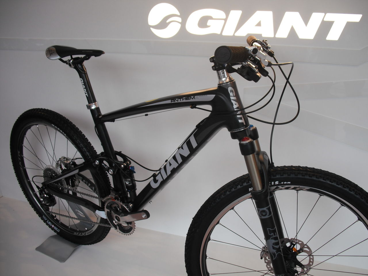 入荷情報 2011/5/12 GIANT ANTHEM ADVANCED SL : SBC 新着情報 GIANT