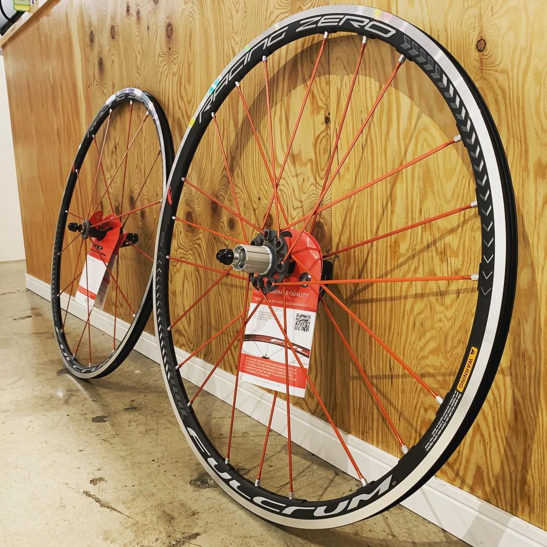 フルクラム レーシングゼロ 赤スポーク 限定！復刻RACING ZERO RED