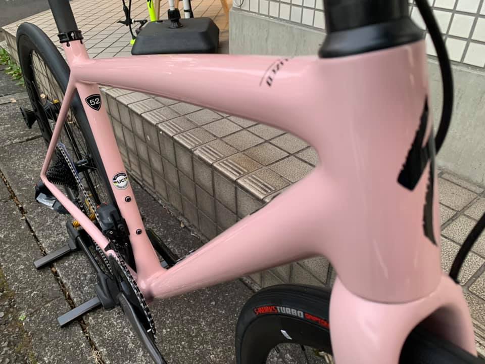 クリスマスセール対象！超軽量カーボンディスクロードバイク【AETHOS