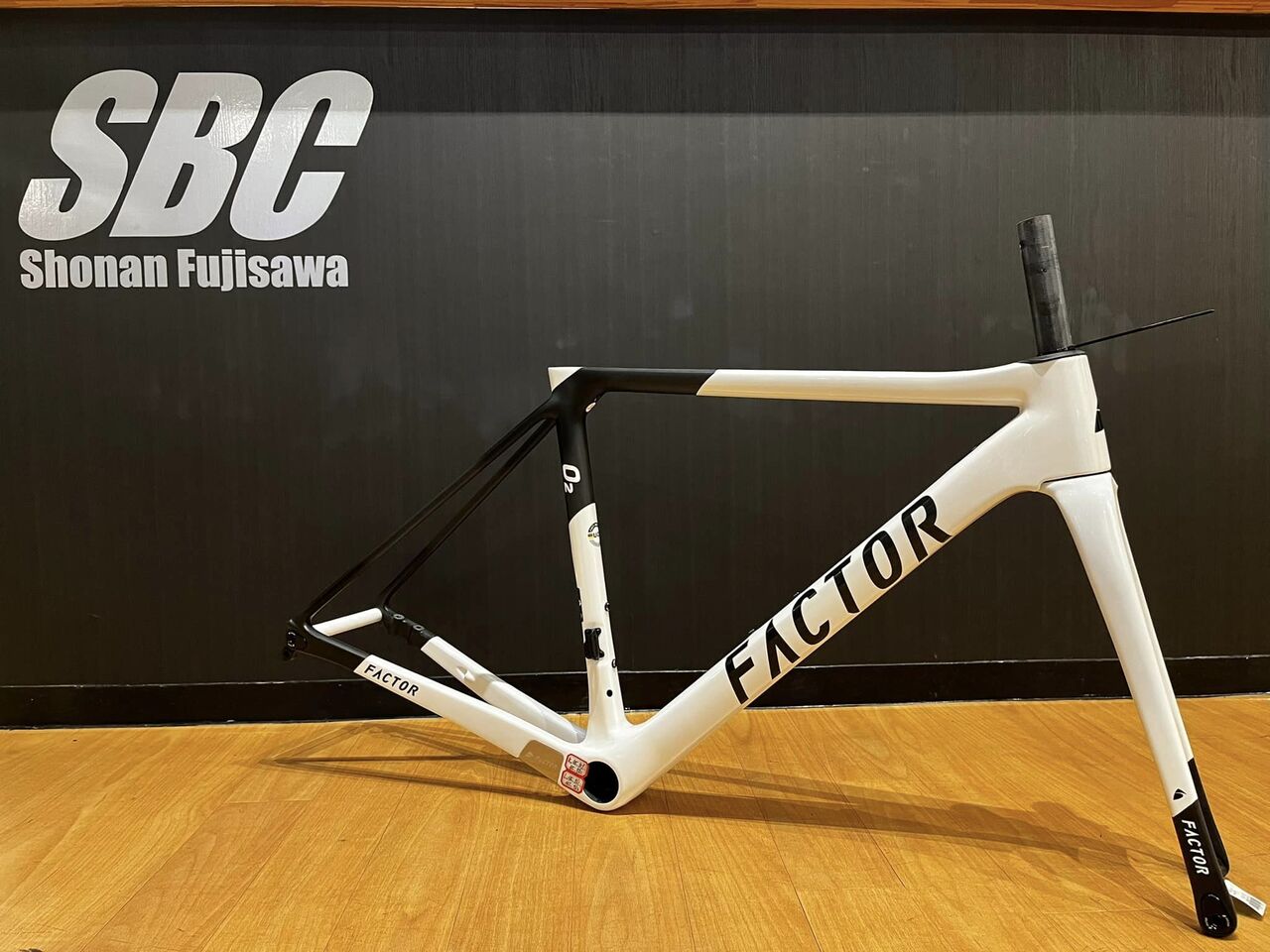 超人気新品 屋内保管 scott スコット ロードバイク 105組 2×11 バラ完
